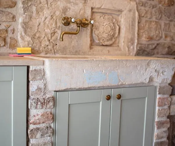 아파트먼트 클레멘타 아파트 *